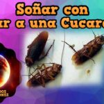 🪳🔪 Descubre qué significa soñar con cucarachas y cómo enfrentarlas y matarlas