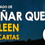 🔮 Descubre qué significa soñar que te leen las cartas 🌙