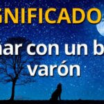 👪💭 ¿Qué significa soñar que tienes un hijo varón? Descubre su interpretación en nuestro blog